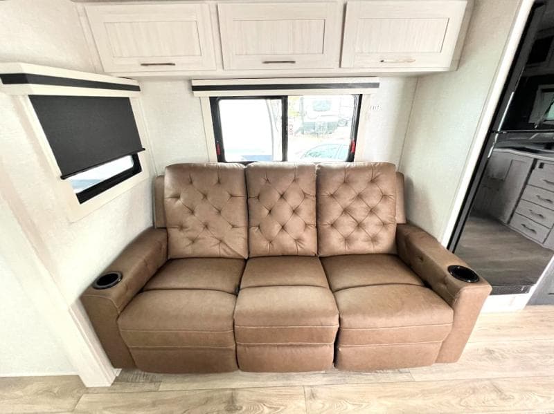 2025 Forest River 2025 Forest River Surveyor - thumbnail 23