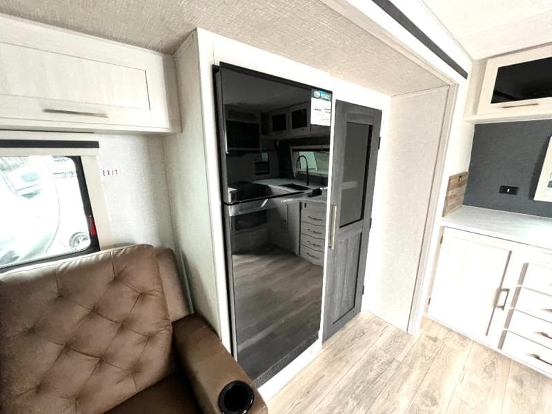 2025 Forest River 2025 Forest River Surveyor - thumbnail 24