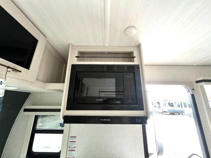 2025 Forest River 2025 Forest River Surveyor - thumbnail 33