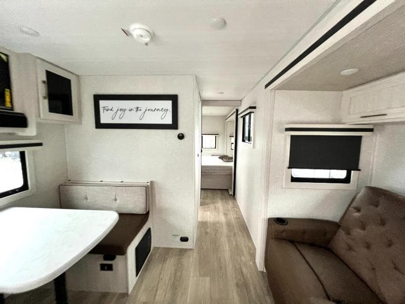 2025 Forest River 2025 Forest River Surveyor - thumbnail 39