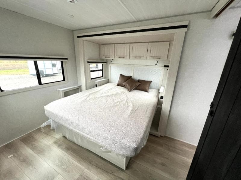 2025 Forest River 2025 Forest River Surveyor - thumbnail 48