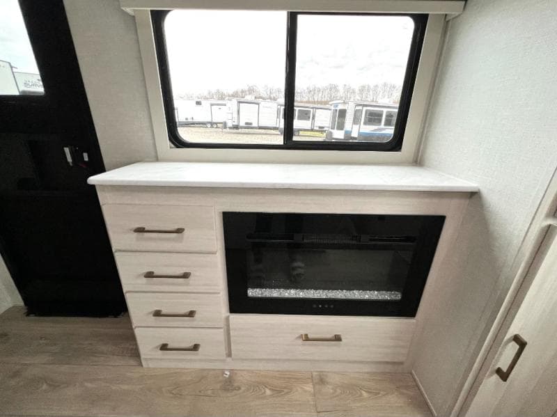 2025 Forest River 2025 Forest River Surveyor - thumbnail 51