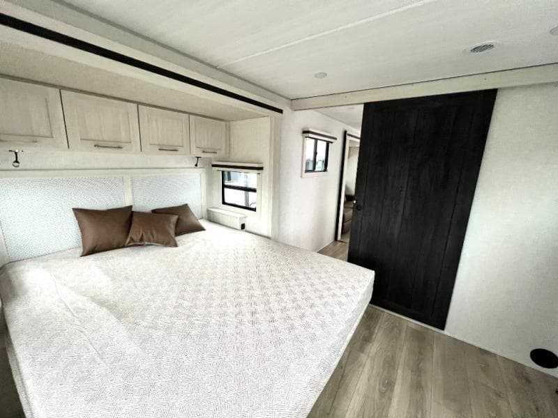 2025 Forest River 2025 Forest River Surveyor - thumbnail 57