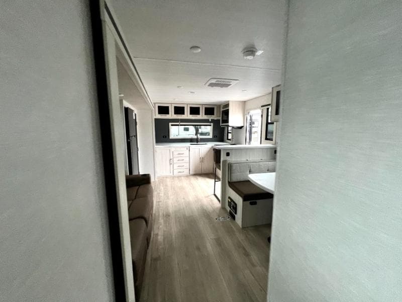 2025 Forest River 2025 Forest River Surveyor - thumbnail 61