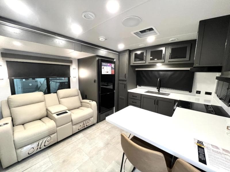 2025 Forest River 2025 Forest River Rockwood Signature - thumbnail 11