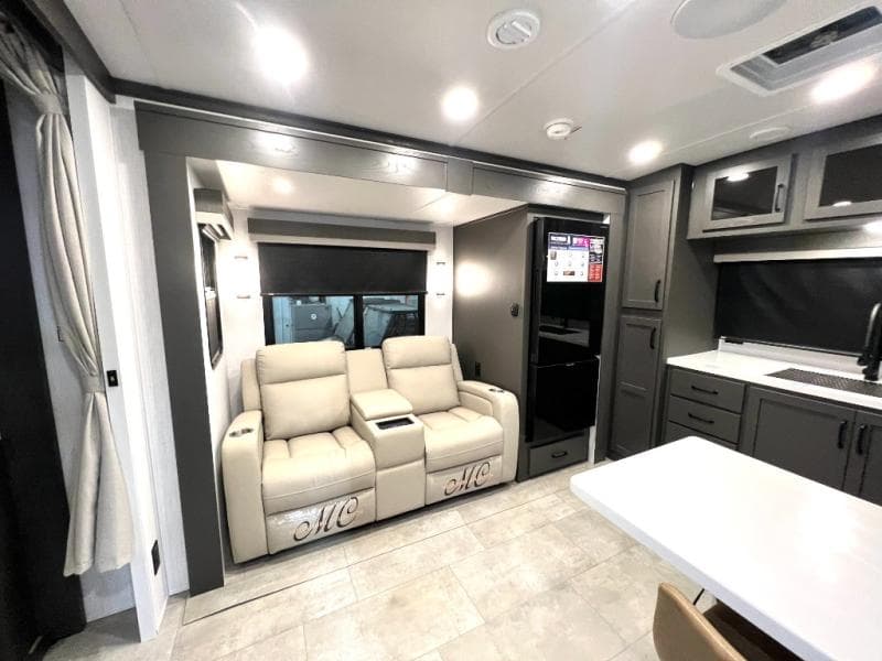 2025 Forest River 2025 Forest River Rockwood Signature - thumbnail 12