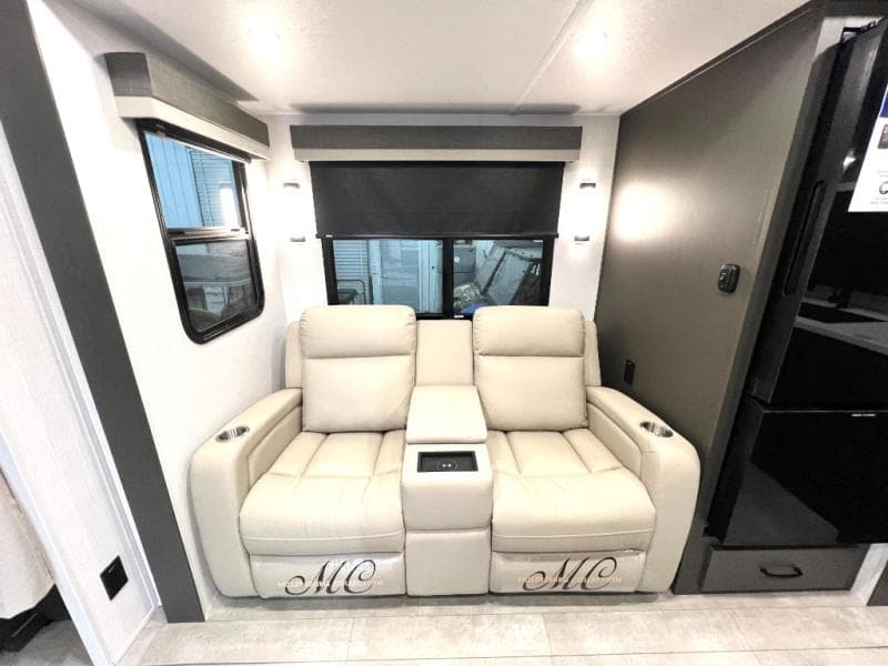 2025 Forest River 2025 Forest River Rockwood Signature - thumbnail 13