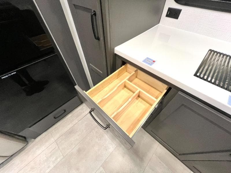 2025 Forest River 2025 Forest River Rockwood Signature - thumbnail 18