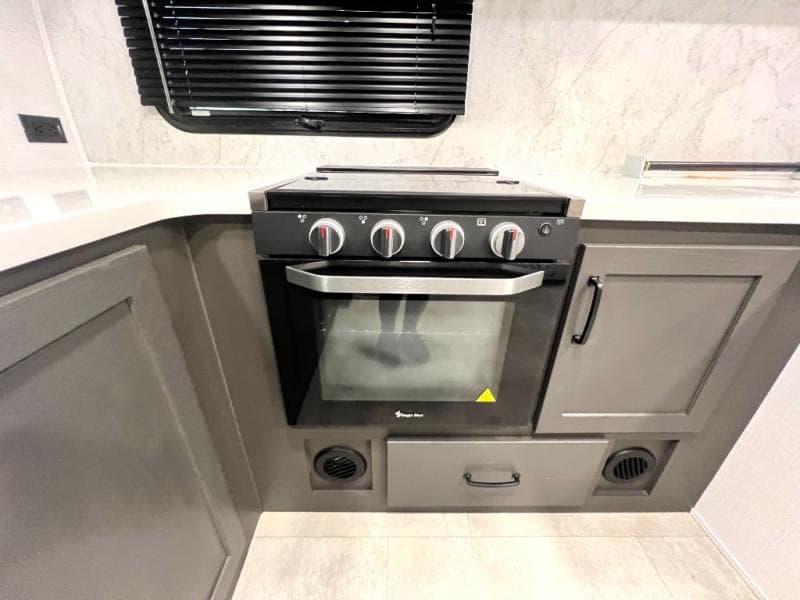 2025 Forest River 2025 Forest River Rockwood Signature - thumbnail 21