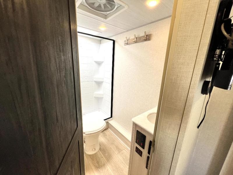 2025 Forest River 2025 Forest River Surveyor Legend - thumbnail 25