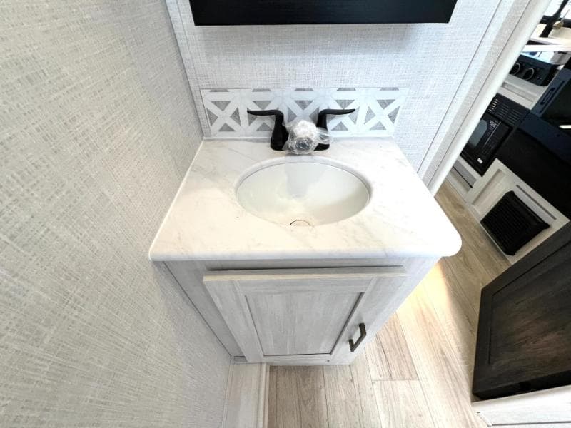 2025 Forest River 2025 Forest River Surveyor Legend - thumbnail 29