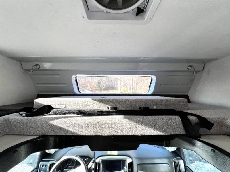 2025 Coachmen 2025 Coachmen Entourage - thumbnail 7