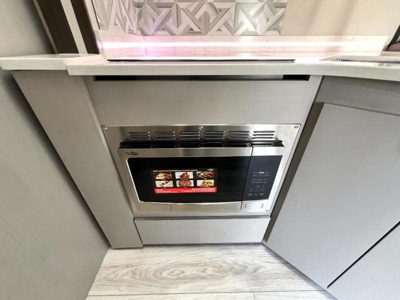 2025 Coachmen 2025 Coachmen Entourage - thumbnail 35