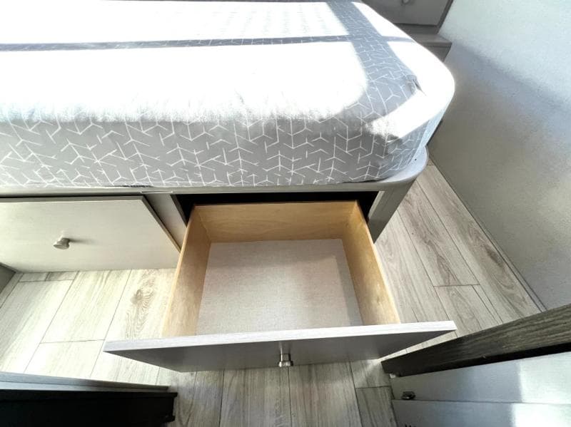 2025 Coachmen 2025 Coachmen Entourage - thumbnail 60