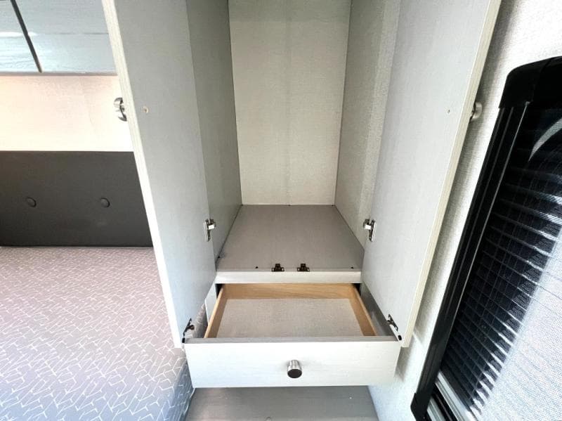 2025 Coachmen 2025 Coachmen Entourage - thumbnail 64