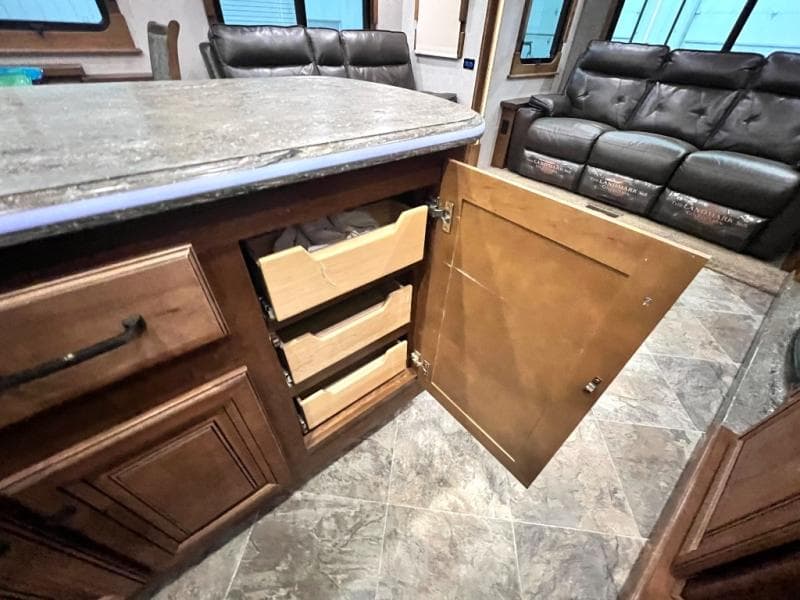 2019 Heartland 2019 Heartland Landmark - thumbnail 36