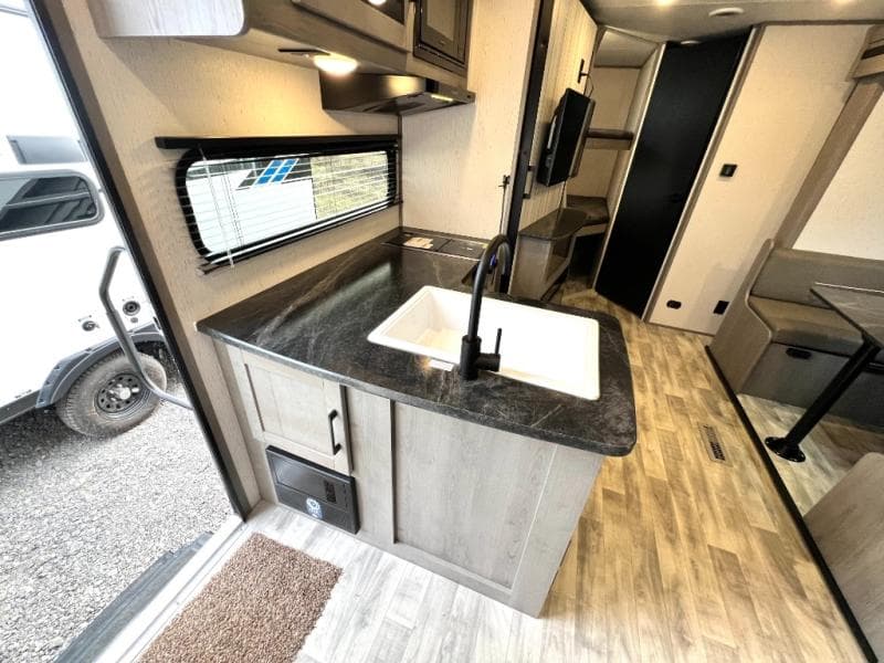 2022 Dutchmen 2022 Dutchmen Kodiak SE - thumbnail 18