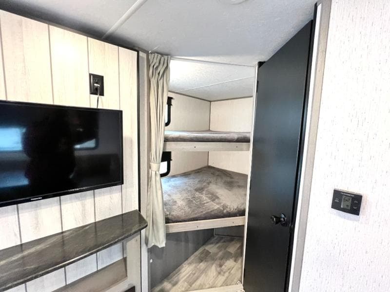 2022 Dutchmen 2022 Dutchmen Kodiak SE - thumbnail 32