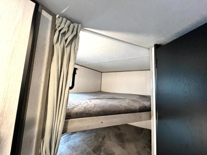 2022 Dutchmen 2022 Dutchmen Kodiak SE - thumbnail 33