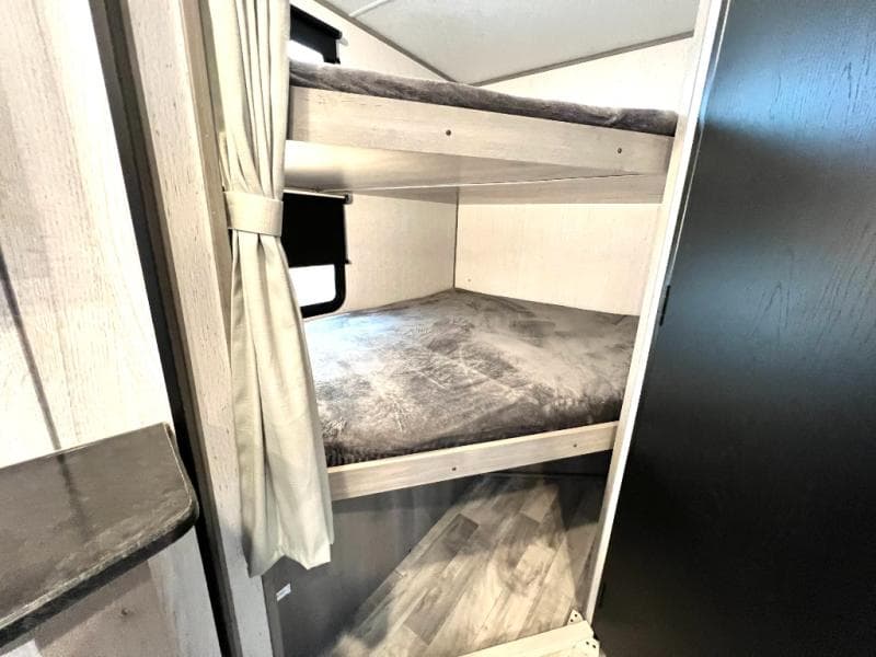 2022 Dutchmen 2022 Dutchmen Kodiak SE - thumbnail 34