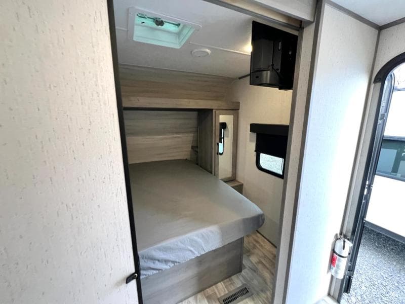 2022 Dutchmen 2022 Dutchmen Kodiak SE - thumbnail 46