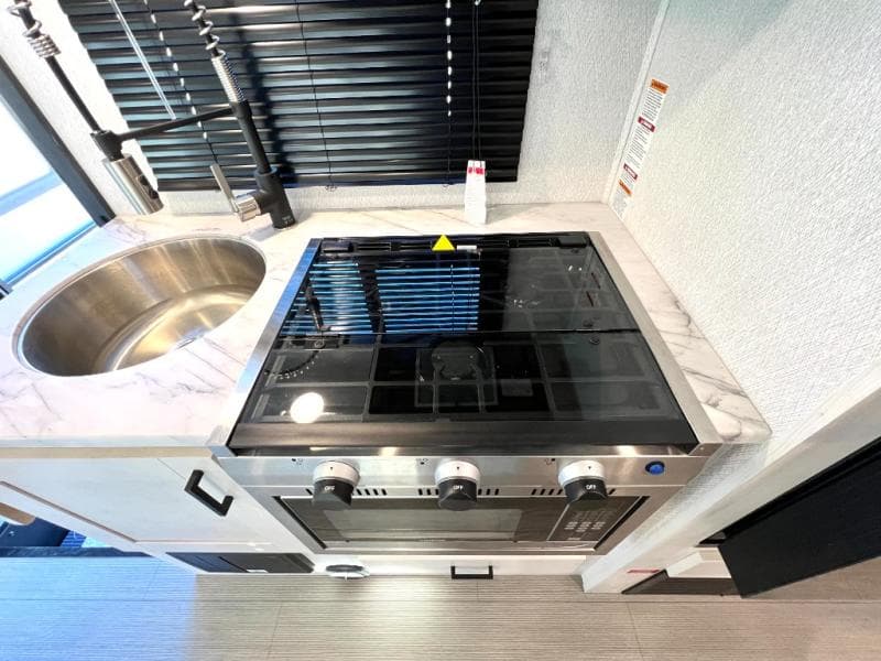 2025 East To West 2025 East To West Entrada - thumbnail 26