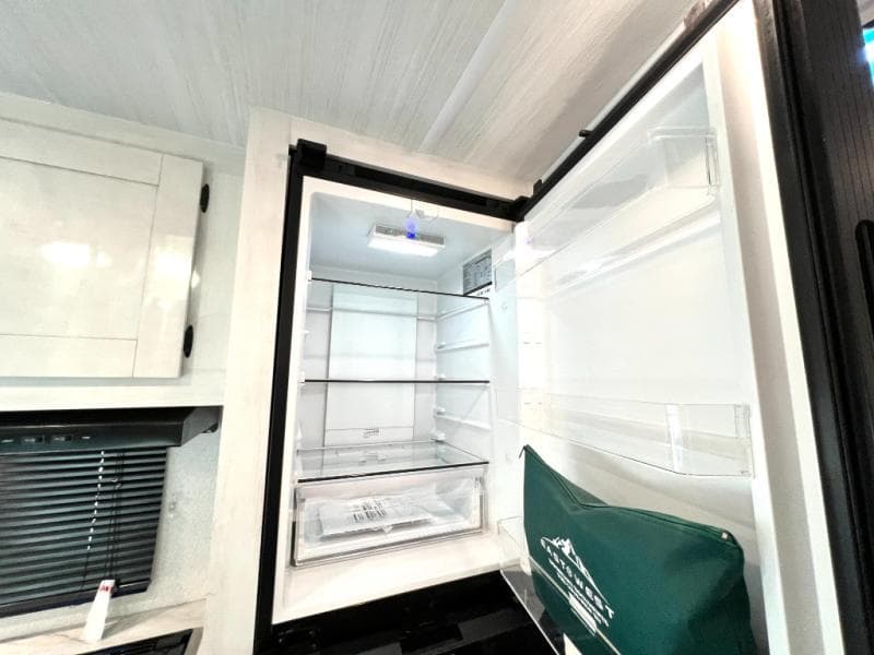 2025 East To West 2025 East To West Entrada - thumbnail 28