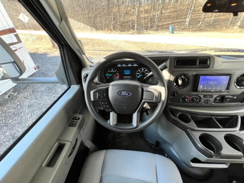 2025 East To West 2025 East To West Entrada - thumbnail 33