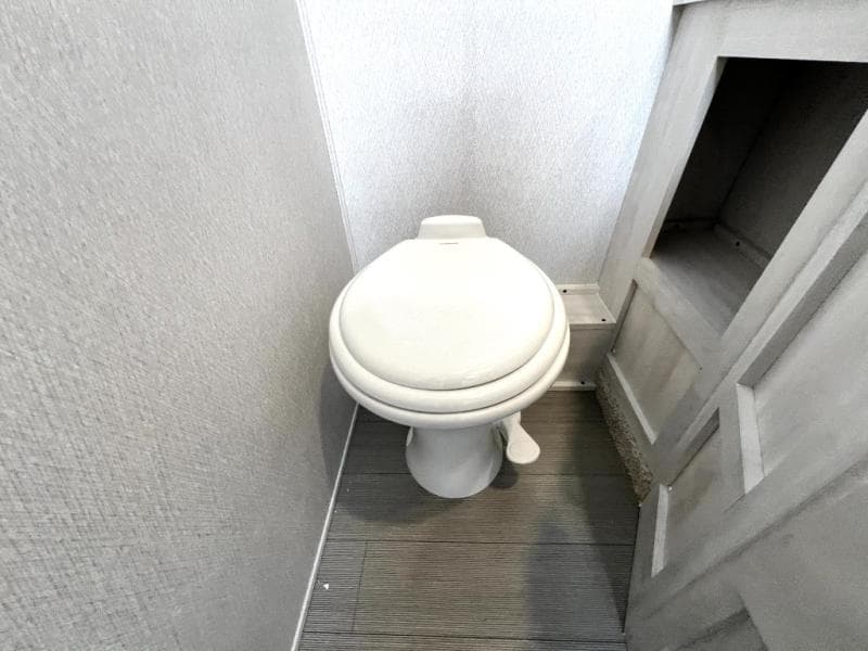 2025 East To West 2025 East To West Entrada - thumbnail 43