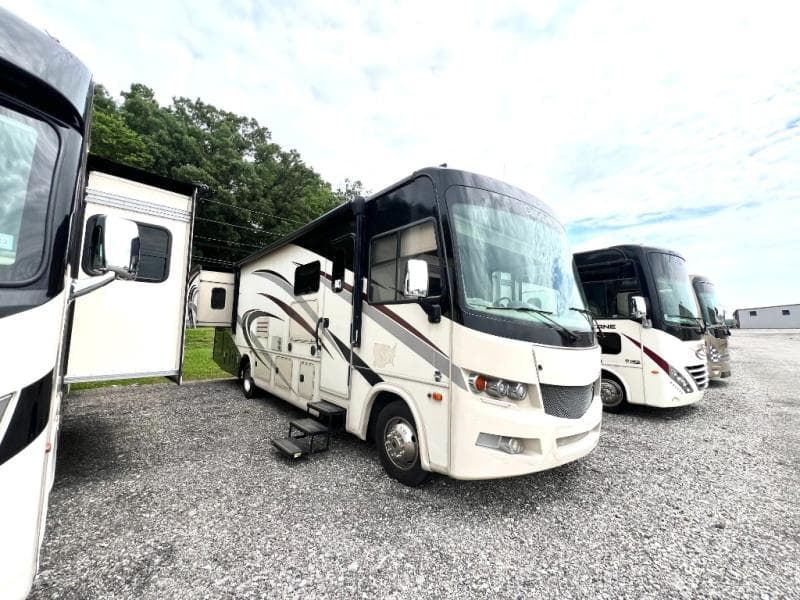 2019 Forest River 2019 Forest River Georgetown - thumbnail 3