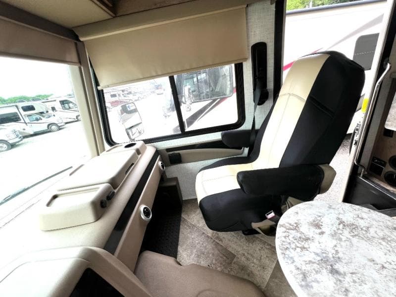 2019 Forest River 2019 Forest River Georgetown - thumbnail 21