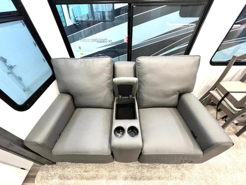 2023 Keystone RV 2023 Keystone RV Retreat - thumbnail 25