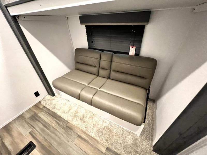 2023 Keystone RV 2023 Keystone RV Retreat - thumbnail 29