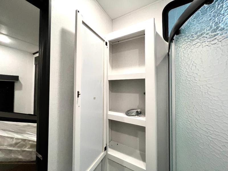 2023 Keystone RV 2023 Keystone RV Retreat - thumbnail 38