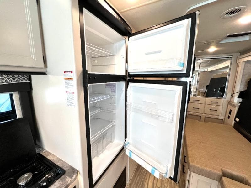 2021 Thor Motor Coach 2021 Thor Motor Coach Vegas - thumbnail 31