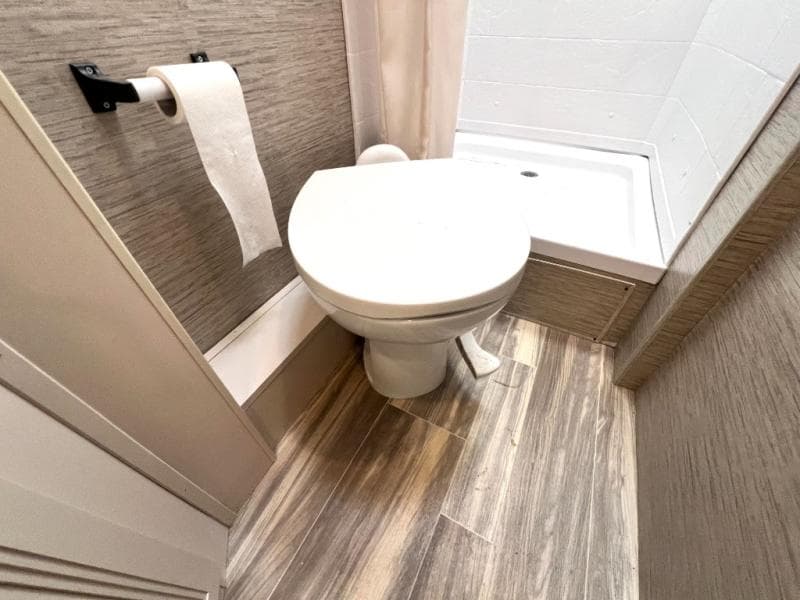 2021 Thor Motor Coach 2021 Thor Motor Coach Vegas - thumbnail 44