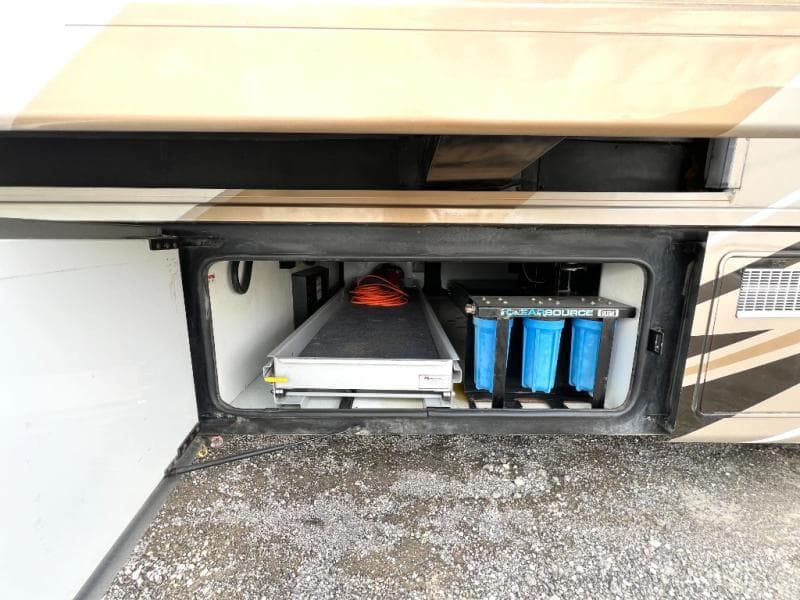 2016 Thor Motor Coach 2016 Thor Motor Coach Tuscany - thumbnail 13