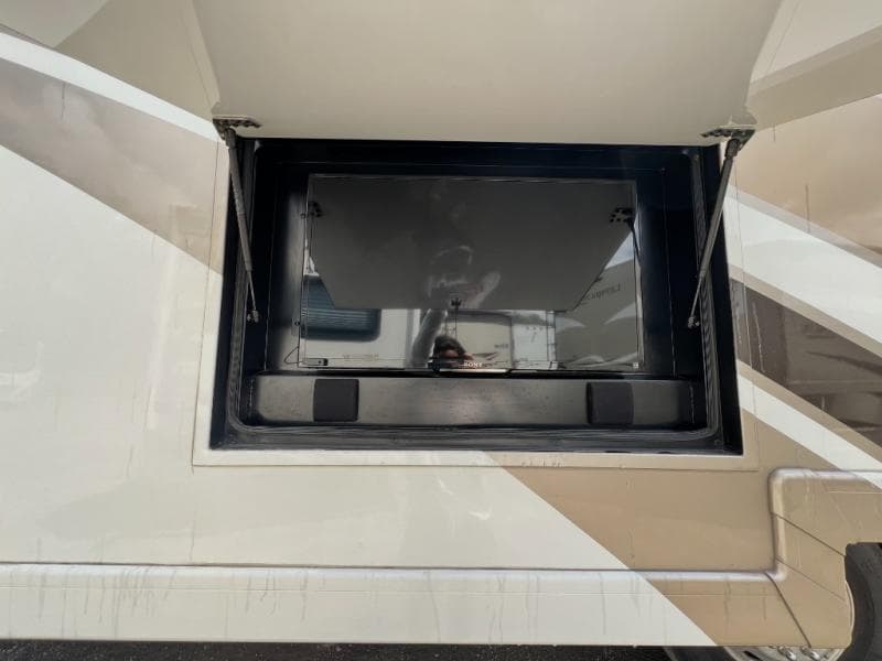 2016 Thor Motor Coach 2016 Thor Motor Coach Tuscany - thumbnail 15