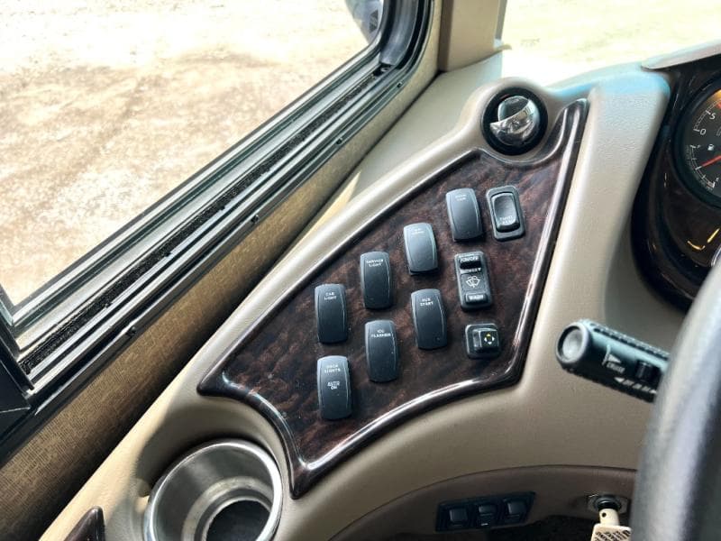 2016 Thor Motor Coach 2016 Thor Motor Coach Tuscany - thumbnail 25