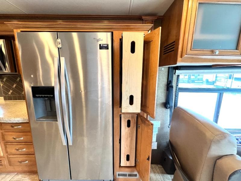 2016 Thor Motor Coach 2016 Thor Motor Coach Tuscany - thumbnail 33