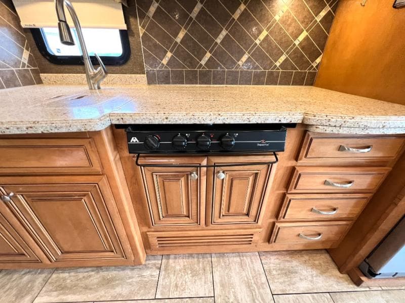 2016 Thor Motor Coach 2016 Thor Motor Coach Tuscany - thumbnail 39