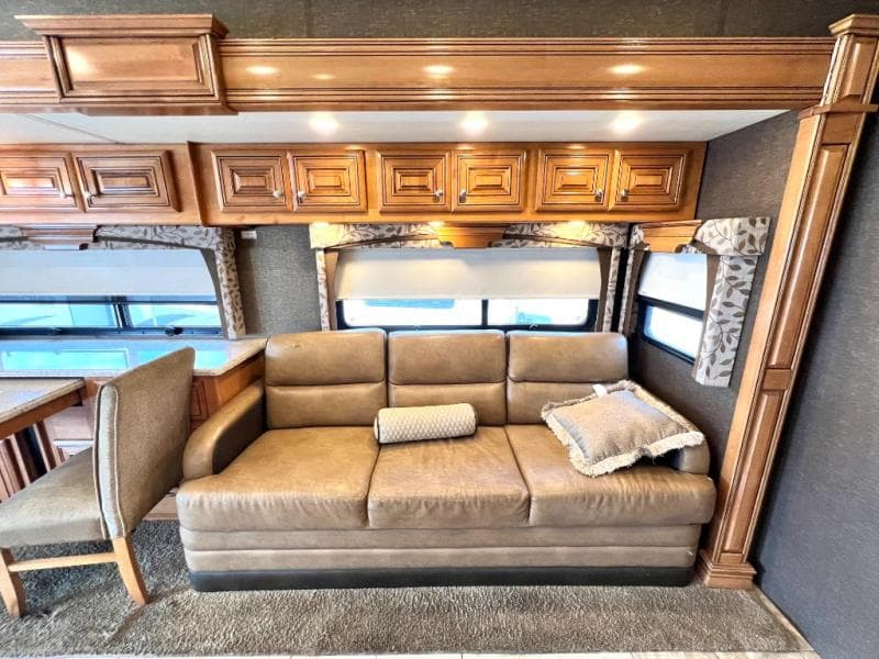 2016 Thor Motor Coach 2016 Thor Motor Coach Tuscany - thumbnail 40