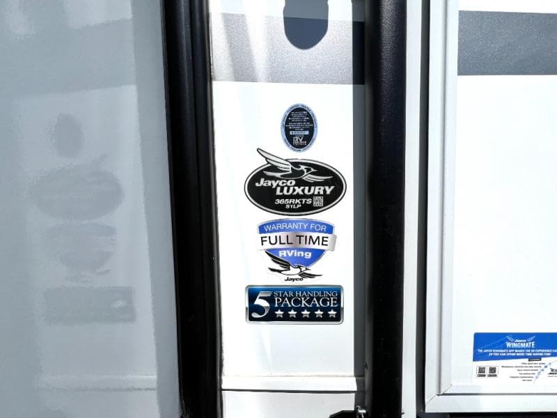 2025 Jayco 2025 Jayco North Point - thumbnail 12