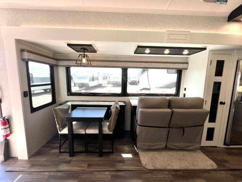 2025 Jayco 2025 Jayco North Point - thumbnail 18