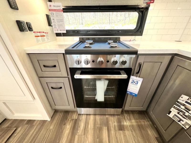 2025 Jayco 2025 Jayco North Point - thumbnail 29