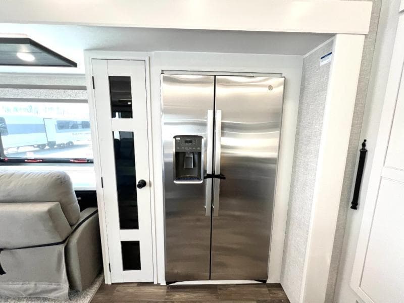 2025 Jayco 2025 Jayco North Point - thumbnail 33