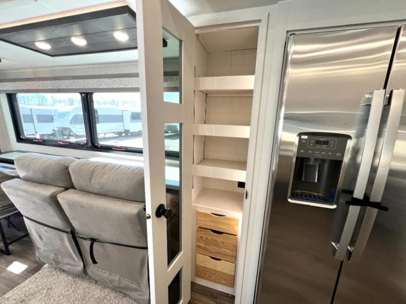 2025 Jayco 2025 Jayco North Point - thumbnail 34