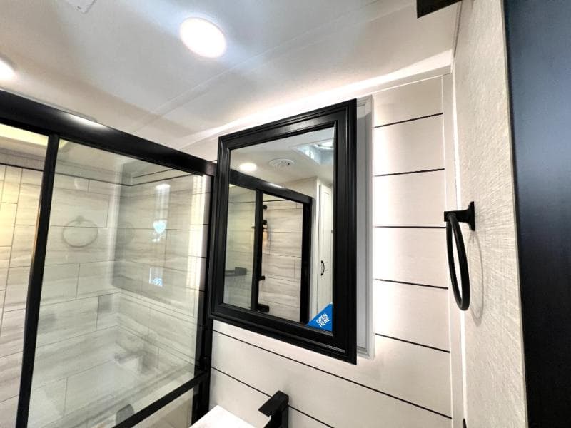 2025 Jayco 2025 Jayco North Point - thumbnail 40