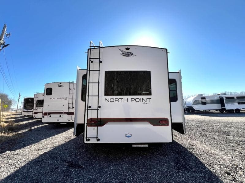 2025 Jayco 2025 Jayco North Point - thumbnail 9