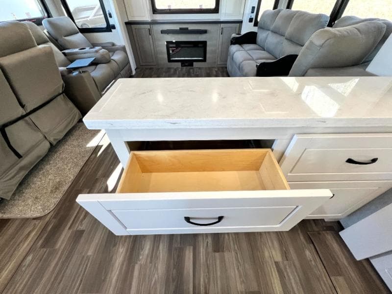 2025 Jayco 2025 Jayco North Point - thumbnail 24